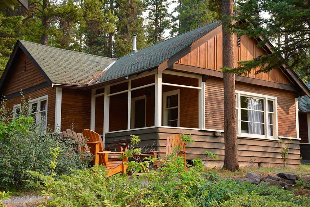 Wooden cabin style bungalow at Johnston Canyon and Bungalows